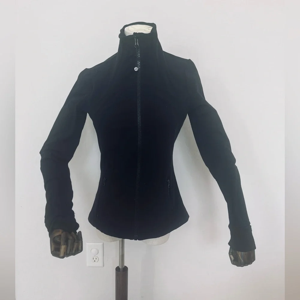 Lululemon bundle set of 5 -Define Jacket Luon, Scuba full-zip, crop jacketSize 8 - Picture 4 of 10